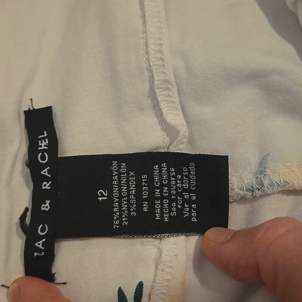 Zac & Rachel Floral White Skort Size 12 - Picture 2 of 6